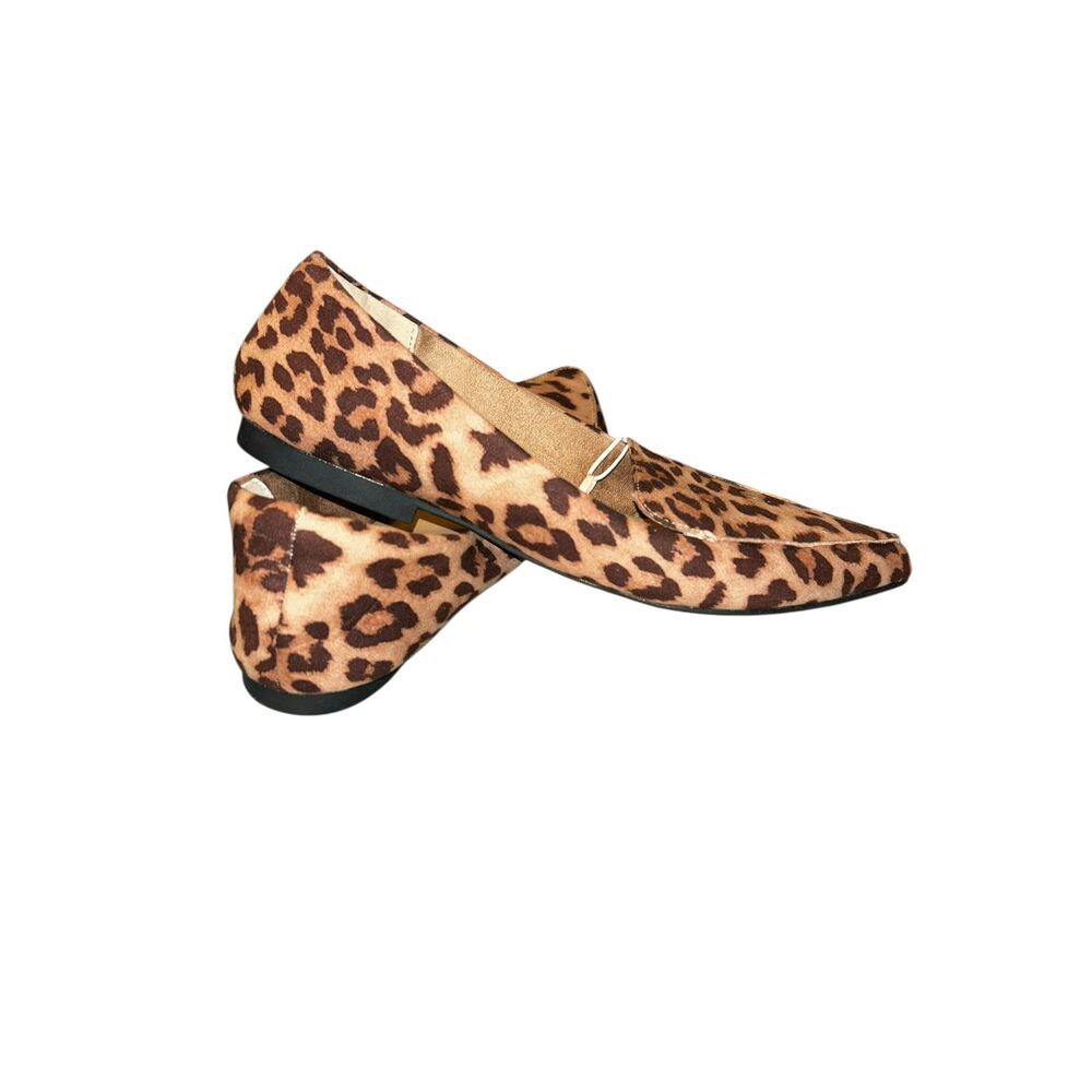 Leopard Print Pointed-Toe Flats (Slip-On Shoes) Loafer Style Women’s 7.5 NWT